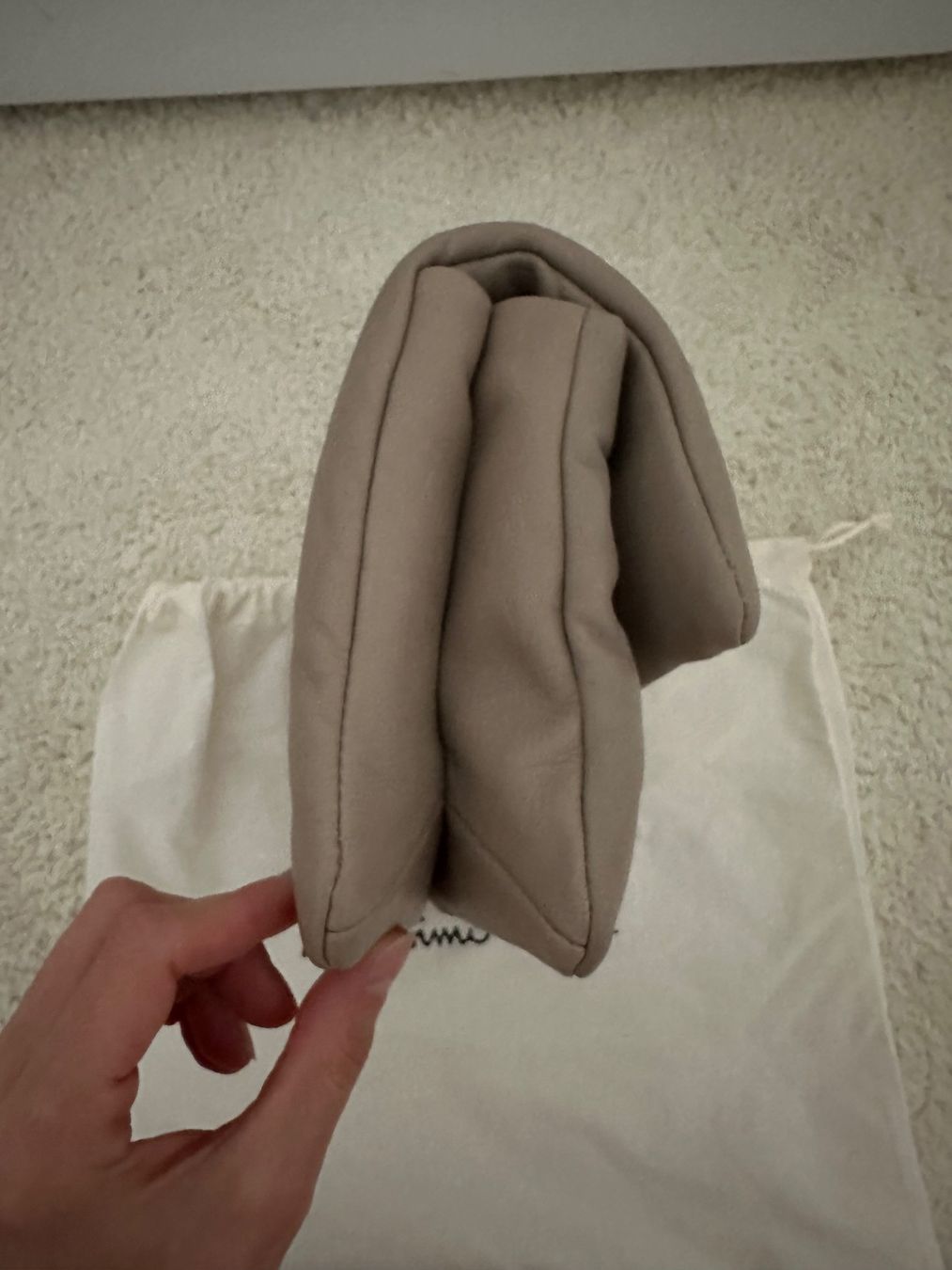 Massimo Dutti Borse da donna: Massimo Dutti padded bag – Usato da Dallenwil venduto da ZD2019 5
