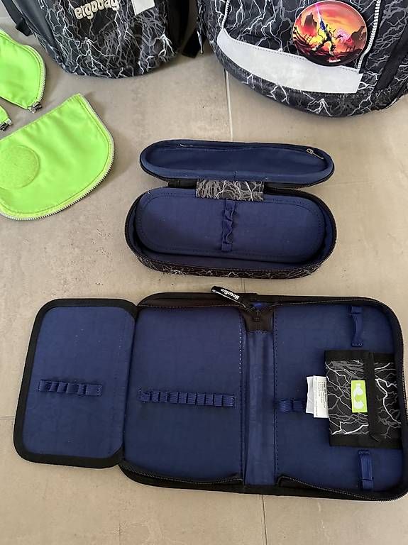 Ergobag Zaini: Ergobag ReflektBär Schulthek-Set – Usato da Kaltbrunn venduto da Ksteger 1