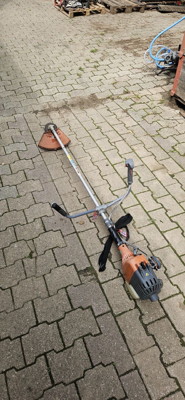Alle Maschinen: OLEO-MAC Sparta 250T – Gebraucht aus Vich von Max-Mechanics