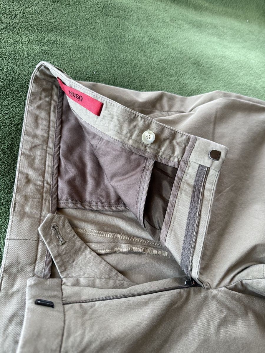 Pantaloni: Boss hosen 34 30 – Usato da Diepoldsau venduto da rra_cy9l 2