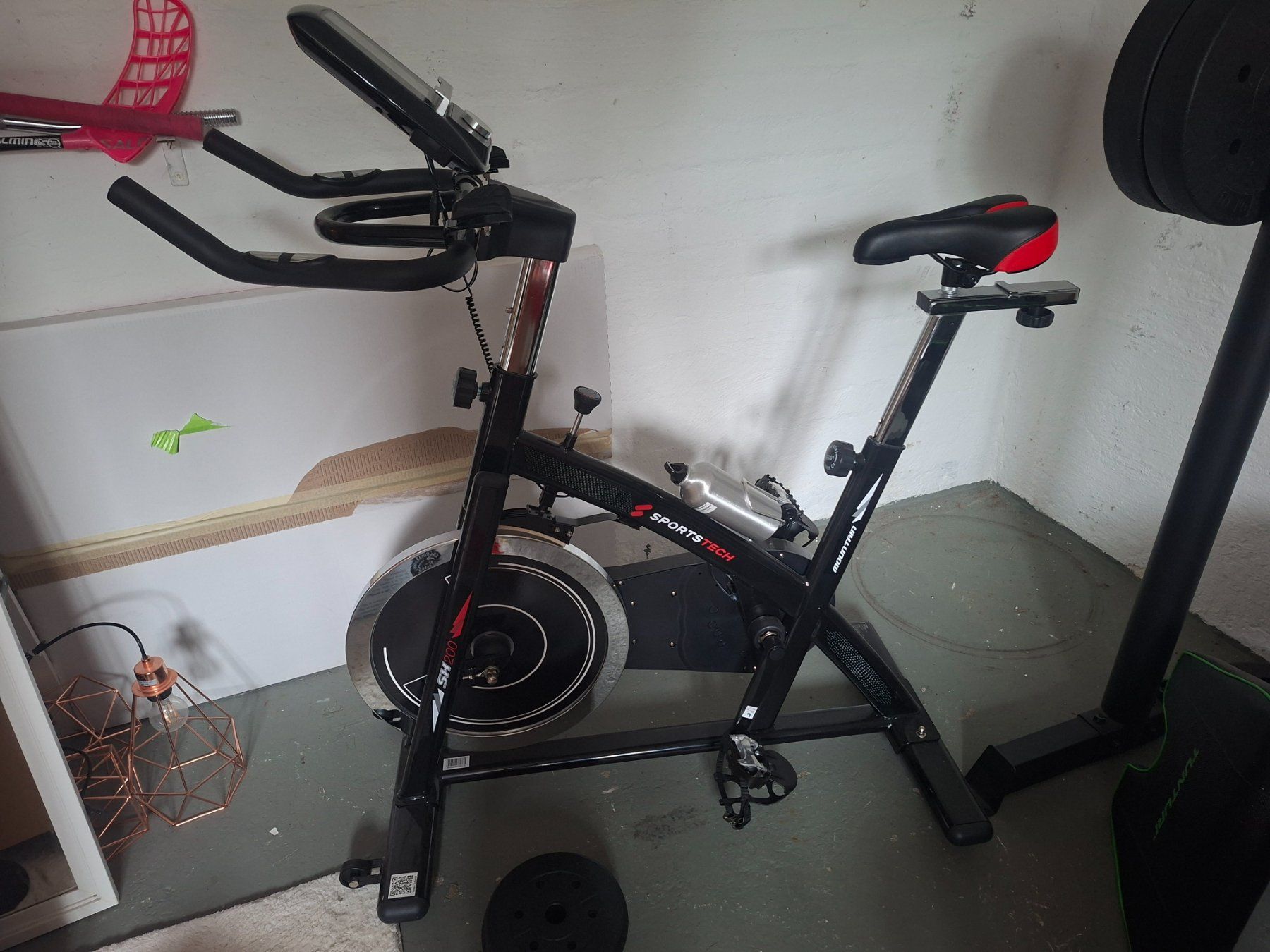 Hometrainer: Speedbike Sportstech sx200 – Neu (gemäss Beschreibung) aus Eglisau von Tinelii12