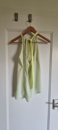 Grüner Neckholder