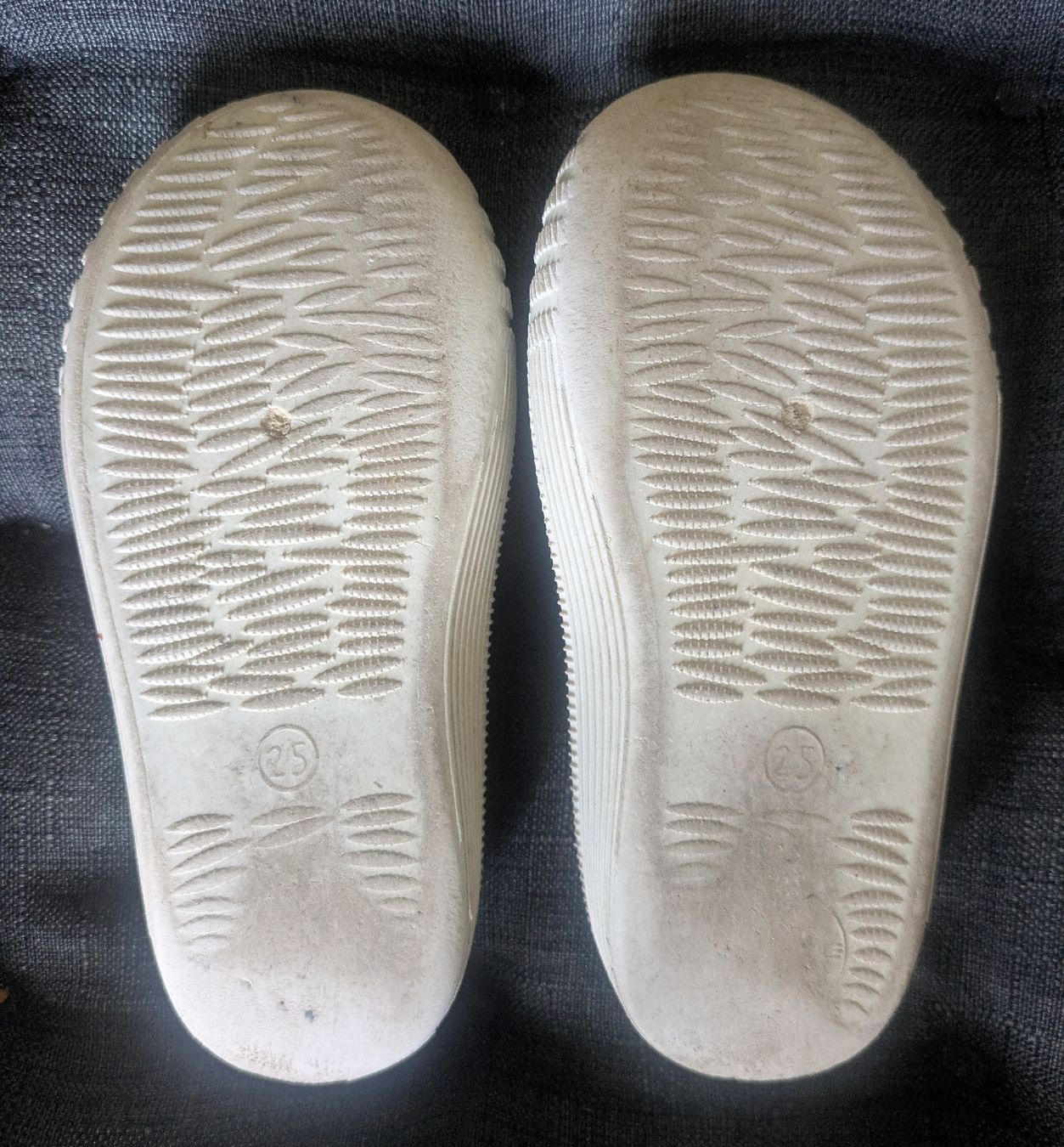 Scarpe per ragazzi: Lässig Allround Badeschuhe, Gr.25 – Usato da Winterthur venduto da PMeyja03 3