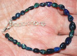 Armband L-7084 – Äthiopischer Schwarzer Opal 3.5x5 bis 5x7.5
