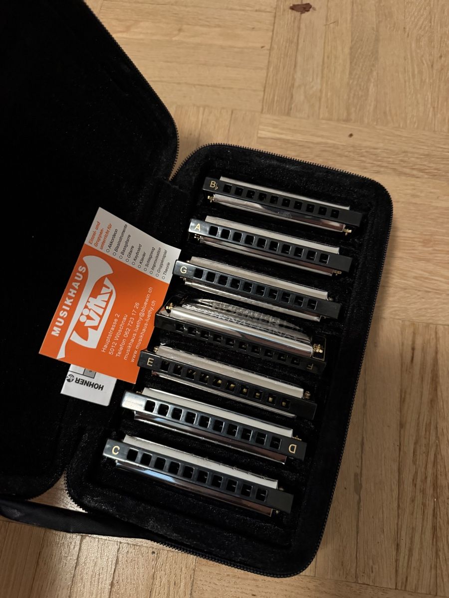 Hohner Strumenti musicali: Mundharmonika Set – Nuovo e nell'imballaggio originale da Basel venduto da schaeryo