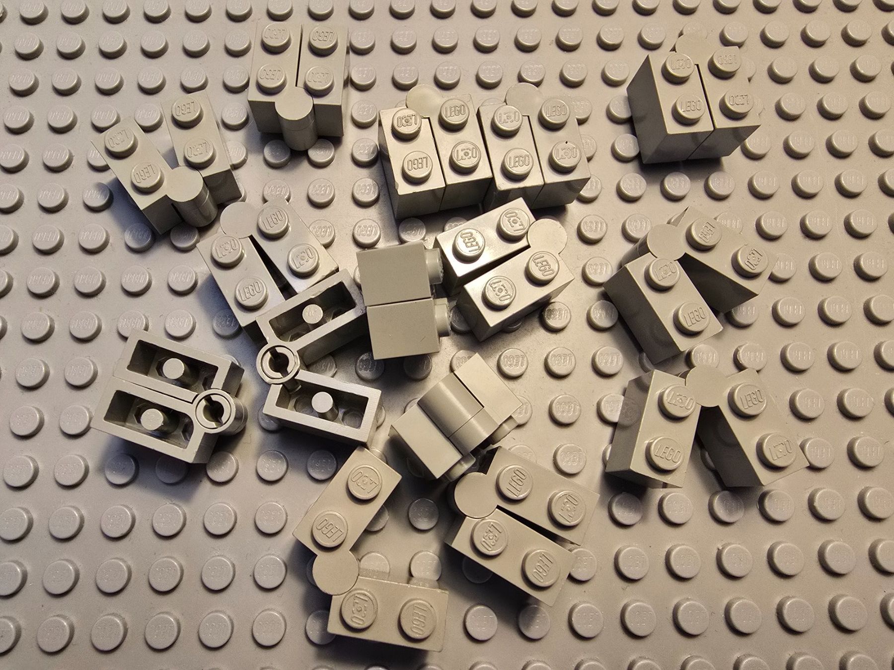 Lego Kit di costruzioni: Lego 10x Scharnierstein (3830c01) alt hellgrau – Usato da Basel venduto da Swi-7621