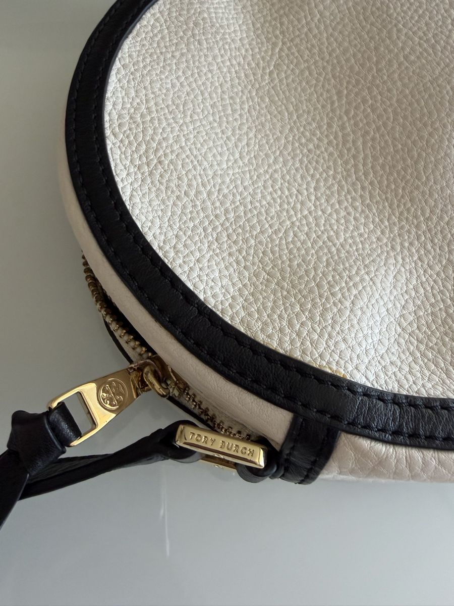 Tory Burch Borse: Sac rond Tory Burch blanc et noir – Usato da Bussigny venduto da ccch 2