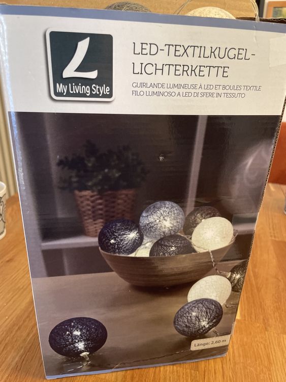 Lichterketten & Leisten: LED-Lichterkette Textilkugeln, 2.6m – Gebraucht aus Männedorf von Dorrii85 1