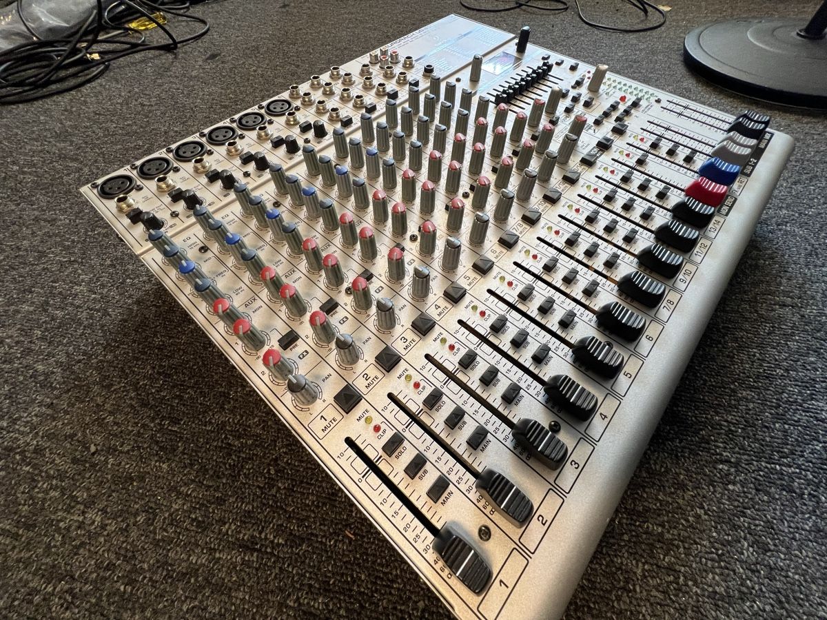 Behringer Mischpulte: Behringer Eurorack UB1832FX-PRO Mischpult – Gebraucht aus Turtmann von MrStony4 2