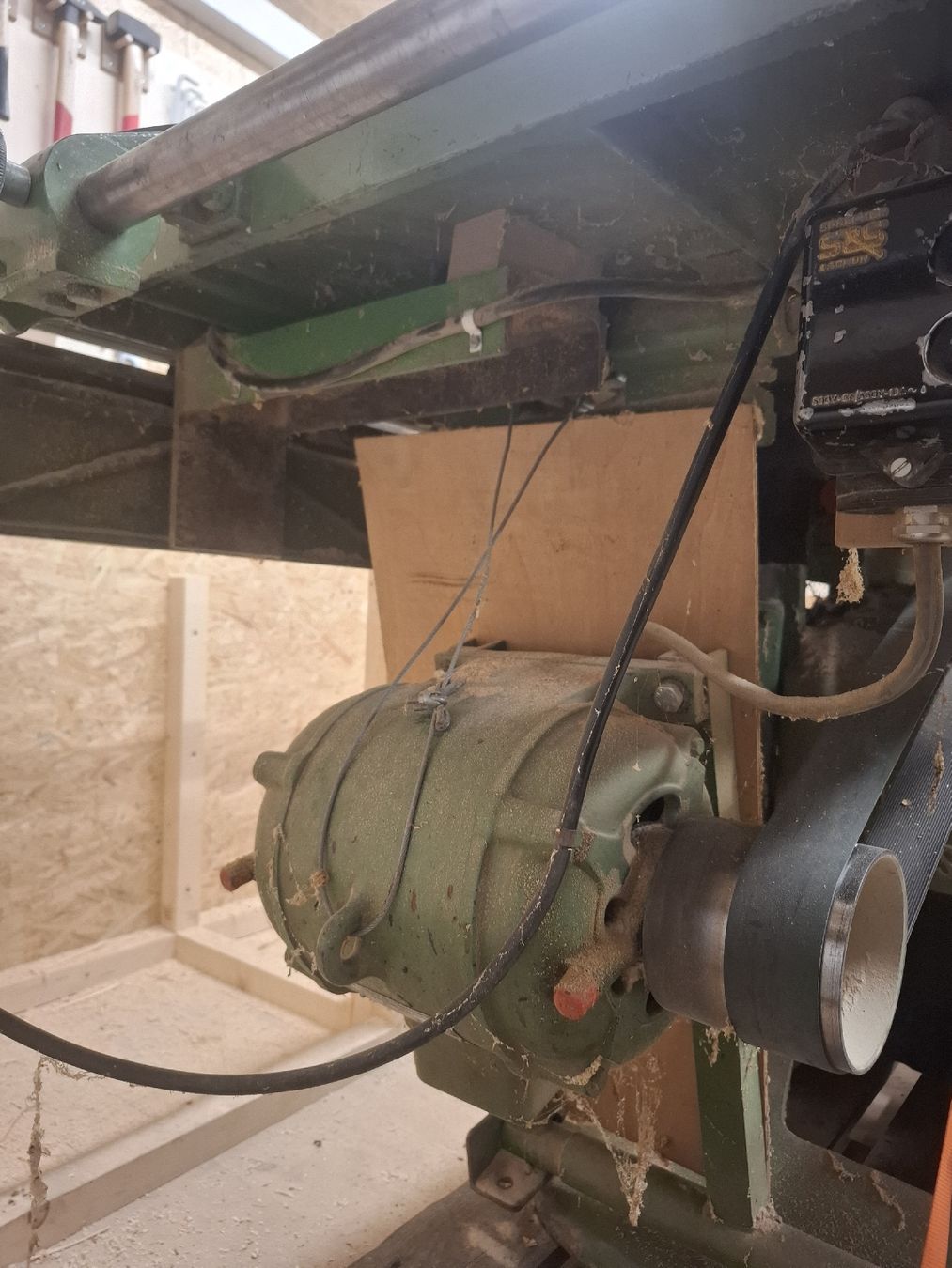 Tutte le macchine: Kombinationsmaschine – Usato da Leimbach AG venduto da mic_l2k7 6