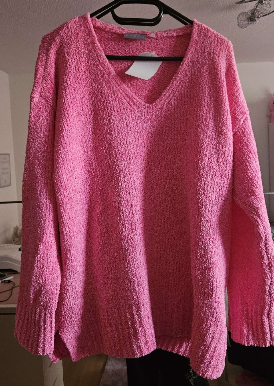 Maglioni & Felpe: Flauschiger Pullover in Pink, Grösse M – Nuovo (secondo la descrizione) da Unterkulm venduto da mizuu