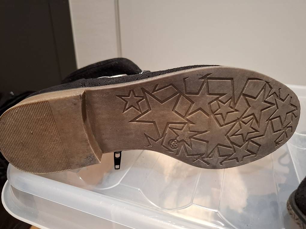 Chaussures femmes: Schuhe 38 – D'occasion à Dielsdorf par cmo_c6hy 2