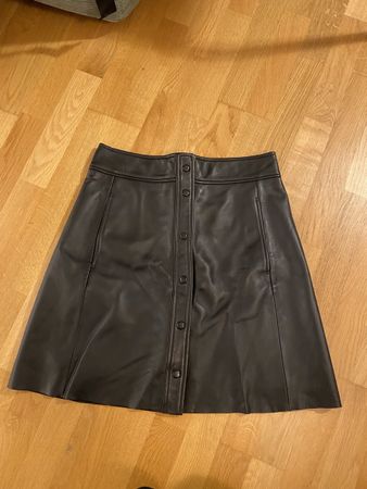 Schwarzer Lederrock, Marke Massimo Dutti, Gr. XS