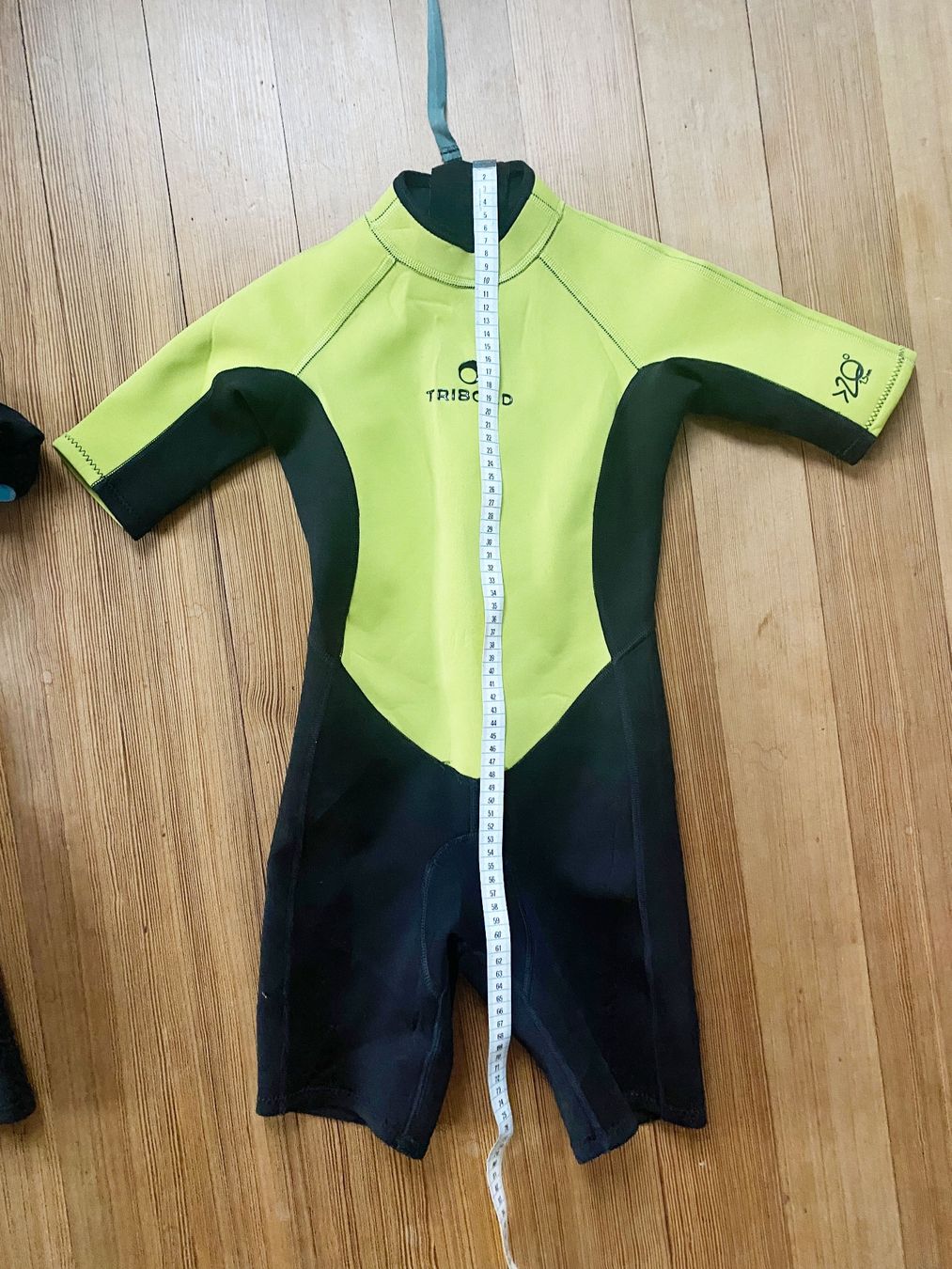 Anzüge: Neopren Shorty Anzüge – Gebraucht aus Grafenried von 3322 2