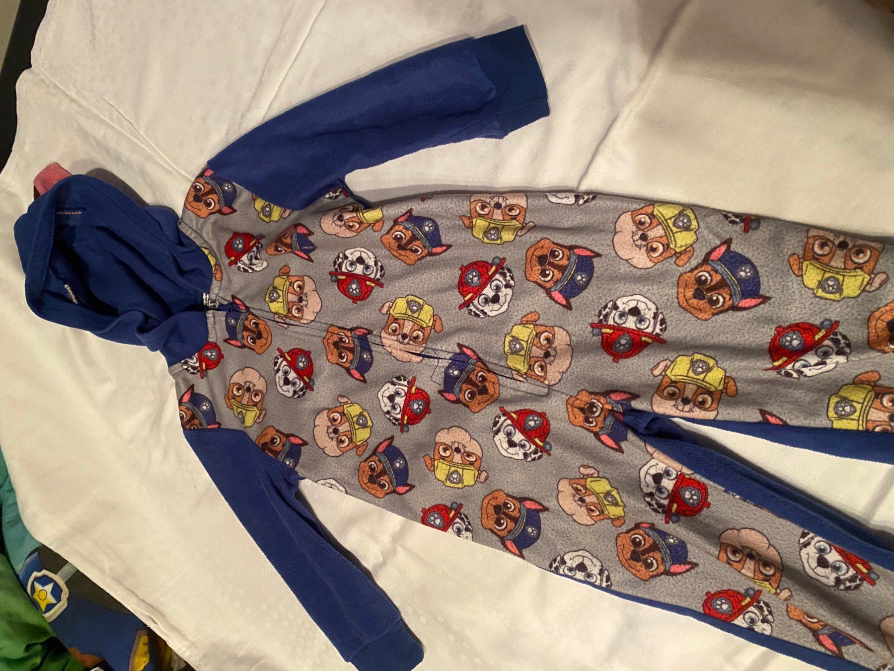 Tute: PawPatrol Jumpsuite Grösse 104 – Usato da Allenwinden venduto da Obalu