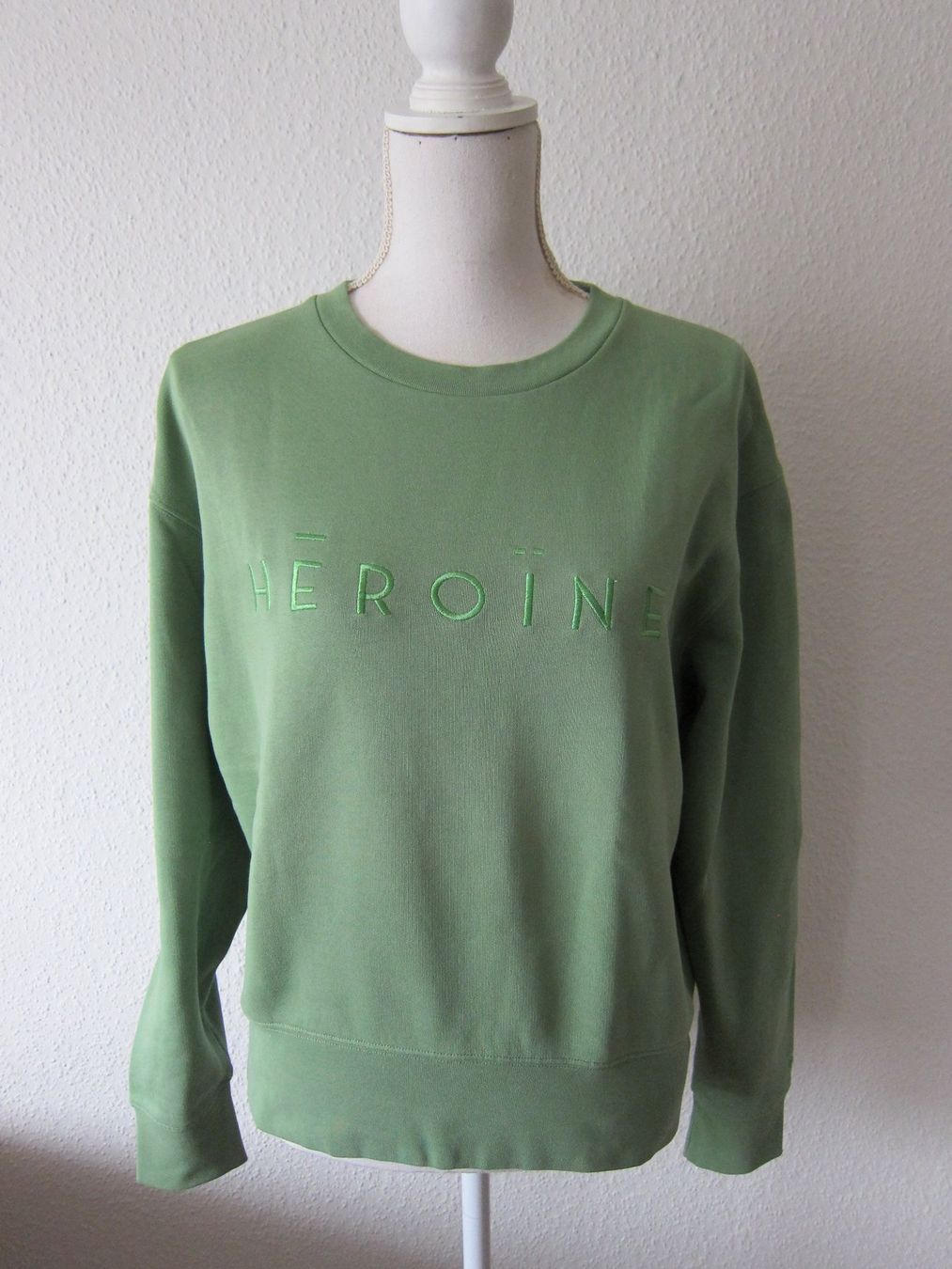 Pullover & Sweatshirts: Sweatshirt NEU! – Neu (gemäss Beschreibung) aus Zürich von Italia58
