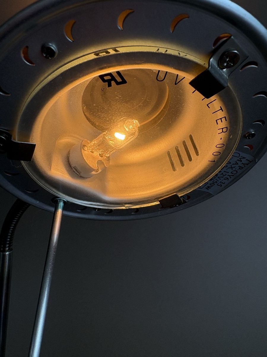 Lampade: Tischlampe stufenlos dimmbar – Usato da Attiswil venduto da Samantil 2