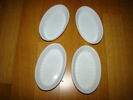 4 petits plats porcelaine