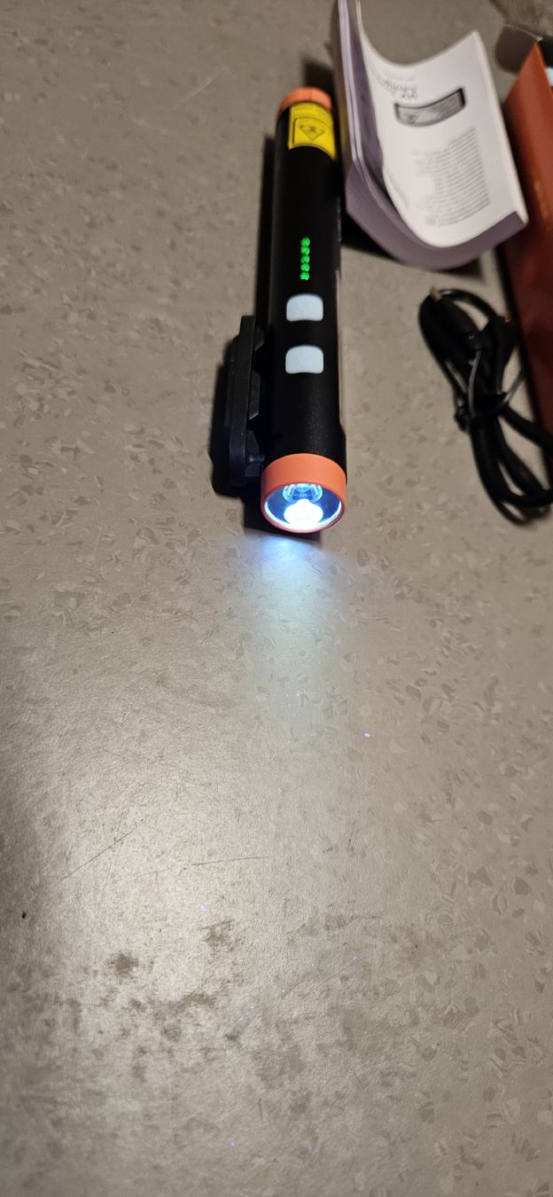 Philips Lampade: Berner Leuchtstab Led  – Nuovo e nell'imballaggio originale da Baar venduto da Vel...Baar45 5