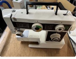 Nähmaschine weiss gebraucht mit Tasche und Zubehör