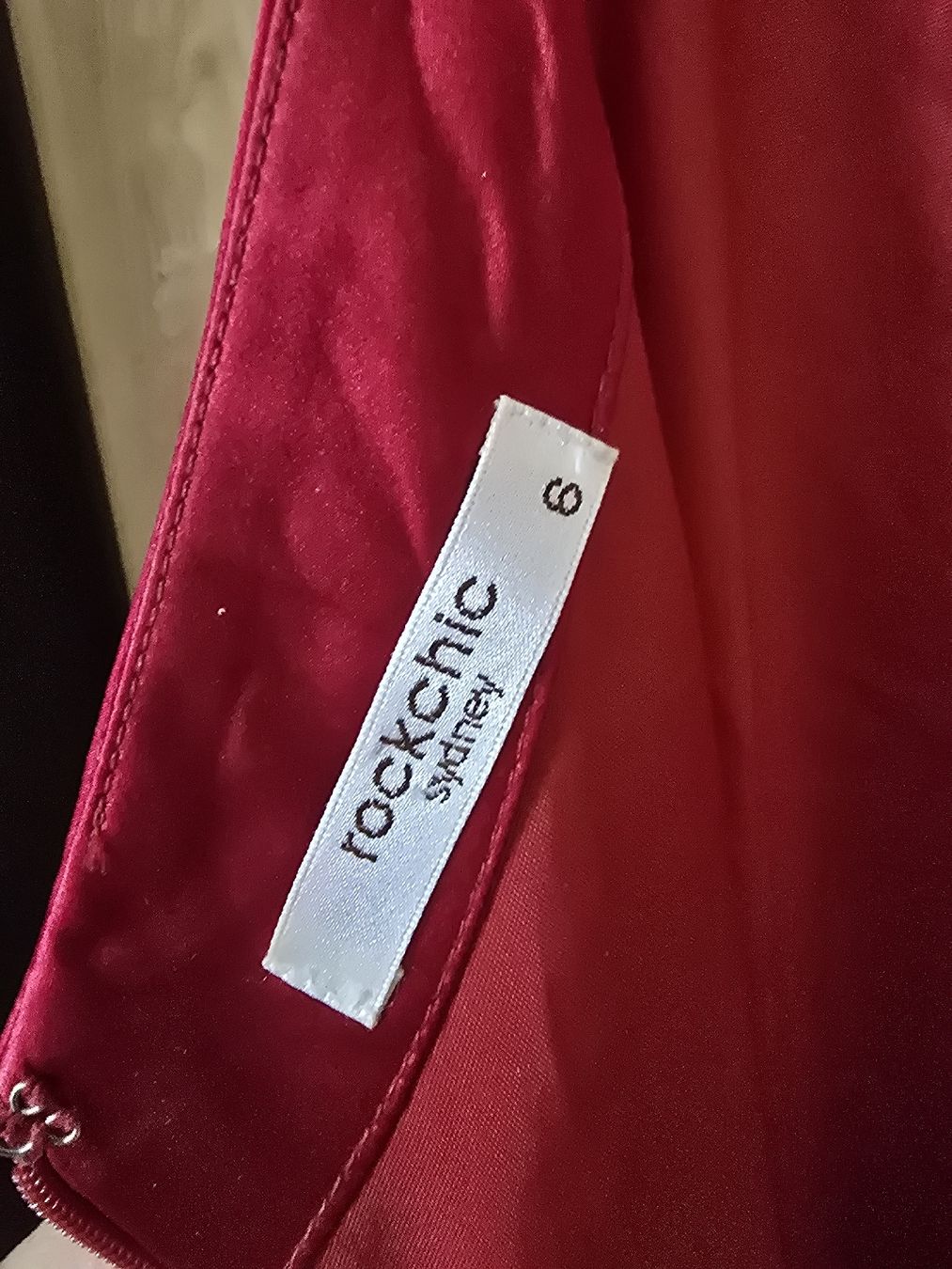 Vestiti: Rockchii red evening with Slit - Perfect for chic evening – Usato da Bossonnens venduto da MMoudry3 1
