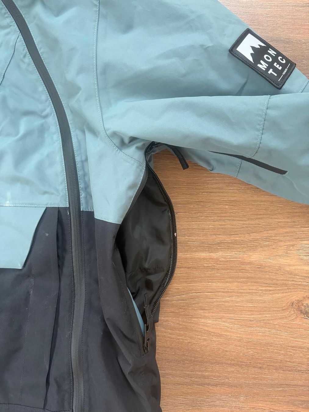 Montec Giacche: Veste de ski/snowboard Montec grise – Nuovo (secondo la descrizione) da Môtiers NE venduto da ElGreco3099 7