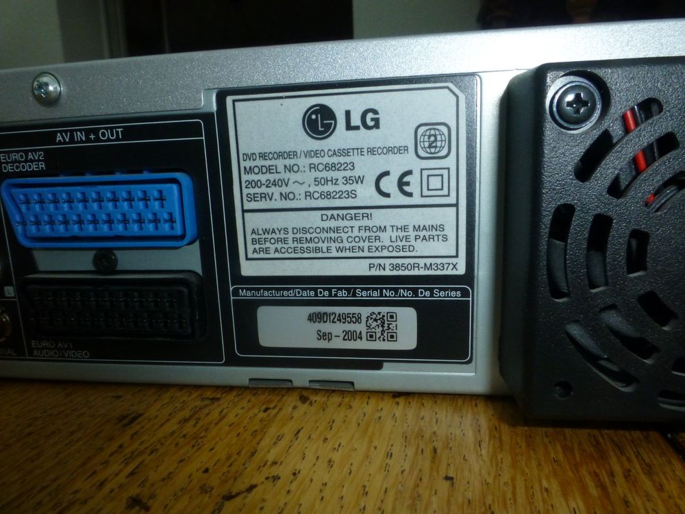 Videorecorder / magnétoscope VHS LG FD266S