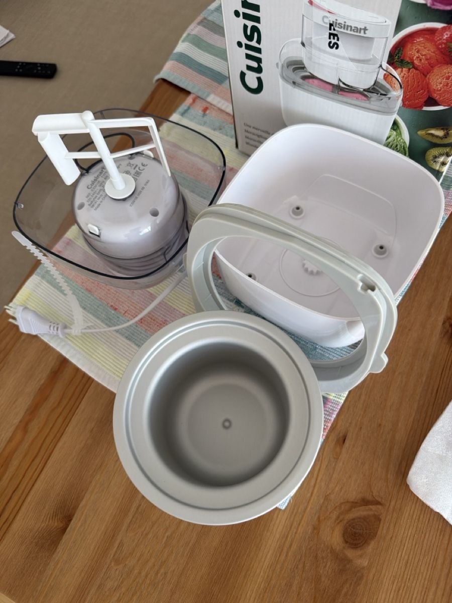 Cuisinart Küchengeräte: Cuisinart - Eismaschine – Neu (gemäss Beschreibung) aus zürich von may_yj9f 5