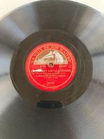 6 französische Schellackplatten fürs Grammophon.