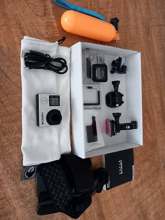 Gopro Action Cam: GoPro HERO 4 Black Set Top 4K ProVersion Kopfband Floaty – Usato da St. Gallen venduto da luk_fzp9 4