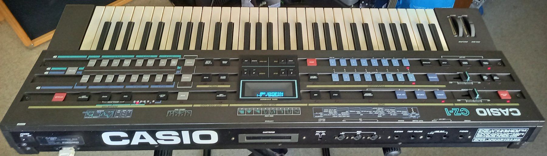 Casio Strumenti musicali: Casio CZ-1 Synthesizer + RAM Cartridge RA-6 – Usato da Luzern venduto da garlicia 3