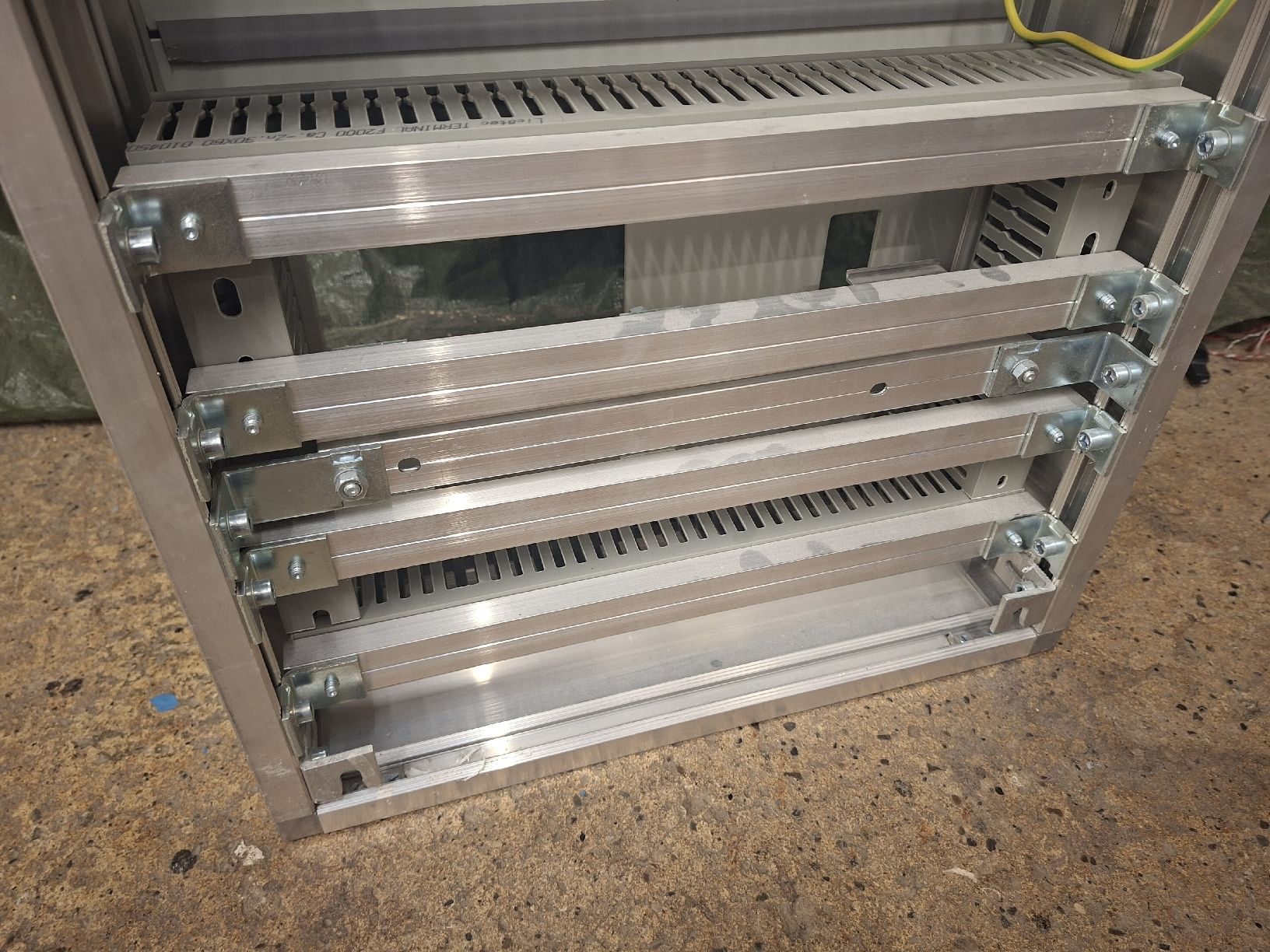 Alimentazione elettrica: Ap Verteiler Elektro Verteilung 40x50cm  – Usato da Neunkirch venduto da MaElekt 4
