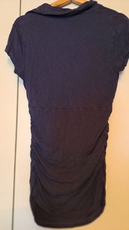 Dunkellila Schwangerschafts- und Stillkleid, Gr. M