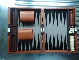 Backgammon, Schmidt international