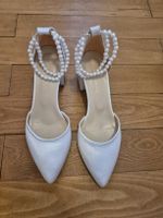 Brautschuhe, Gr. 40, nie getragen, reines Weiss, neu