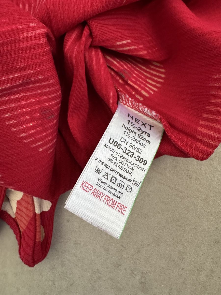 Next Lotti & Set di vestiti: Kleiderpaket Next Mädchen diverse Grössen – Usato da Geroldswil venduto da CarrieO91 3