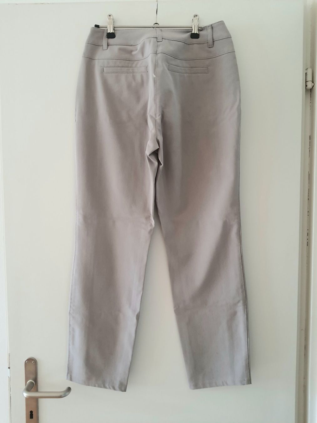 Hosen: Damen Hose elegant beige Grösse XS – Gebraucht aus Zollikerberg von Sell-Buy-it 1