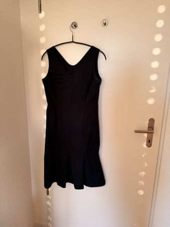 Kleid ärmellos dunkelblau, Gr. 38