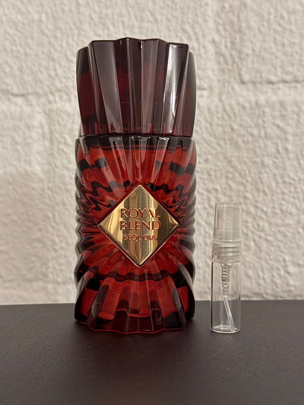 Profumi & Eau de Toilette: 2ml, 3ml, 5ml Royal Blend - Sequoia – Nuovo (secondo la descrizione) da Treiten venduto da reelage