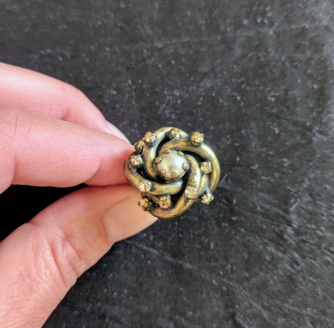 Anelli: Konplott Ring mit Perle u. Kristallsteinen, verstellbar – Usato da St. Gallen venduto da Jasik1