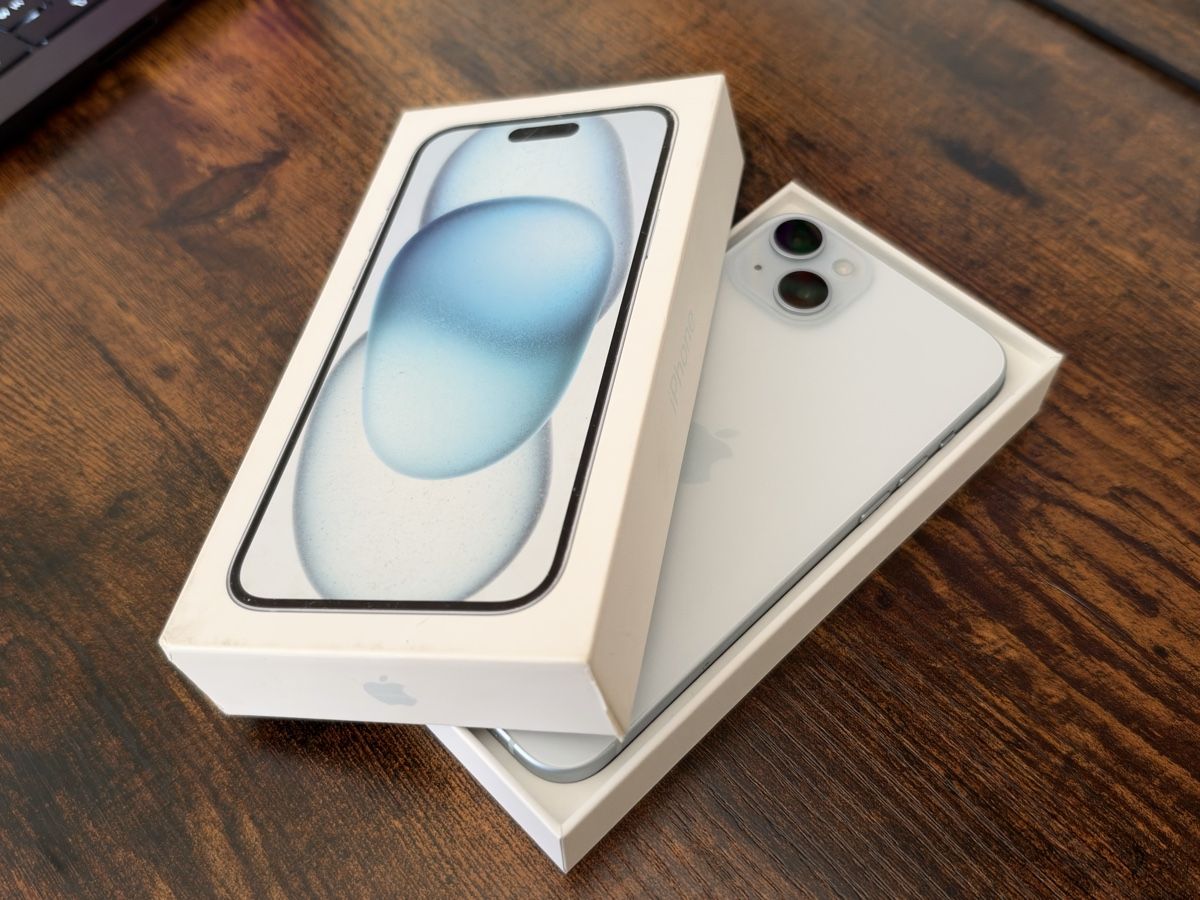 Apple Telefoni cellulari / Smartphones: iPhone 15 Plus 256GB Blau – Usato da Aadorf venduto da putzfeeconylinde888