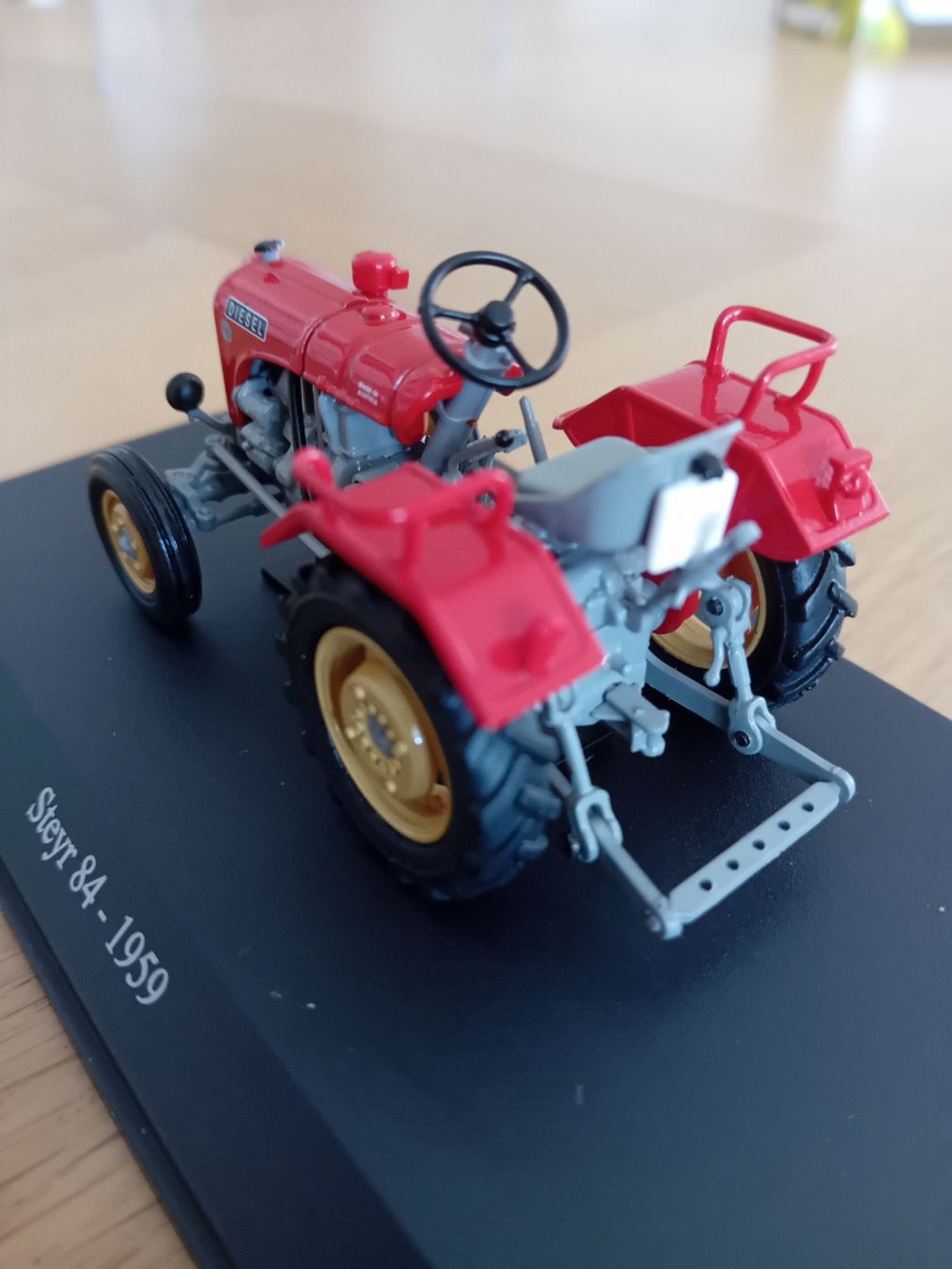 Kit di modellismo & Modellini statici: Steyr Typ 84 Modelltraktor Universal Hobbies 1:43 – Usato da St. Urban venduto da volvodreamer 3
