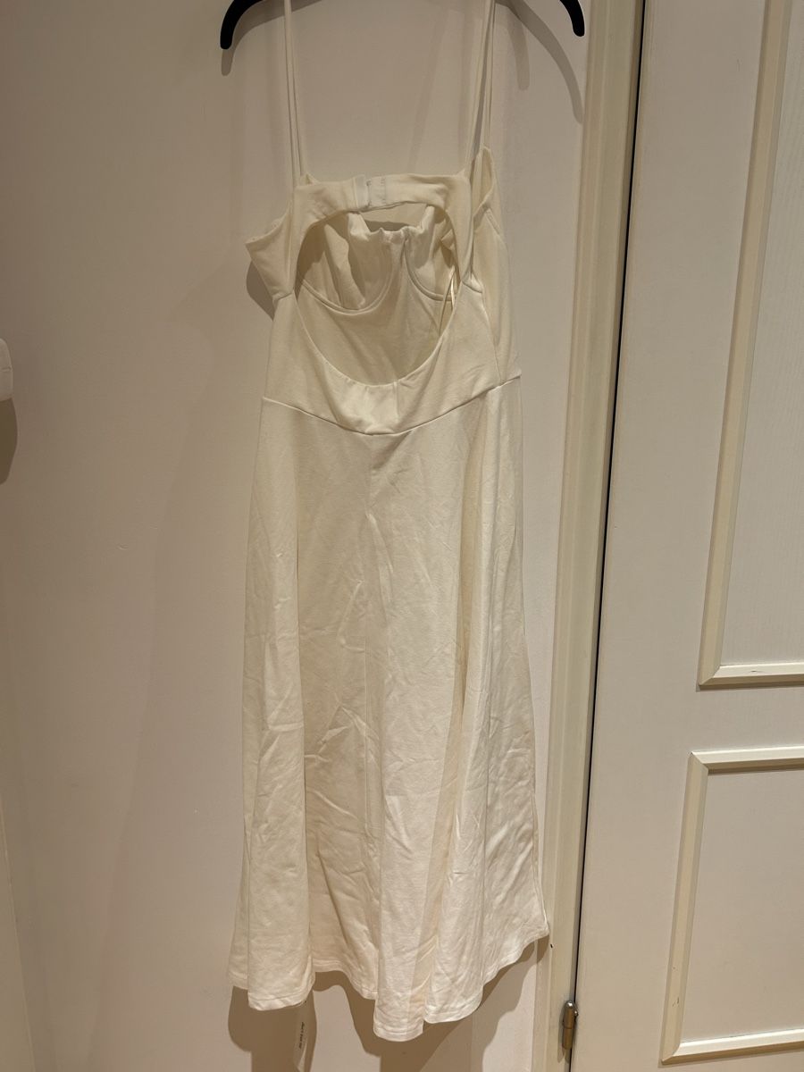 Reformation Robes: Robe Serene Knit Reformation Taille M – Neuf avec emballage d'origine à Les Acacias par Jeanne_lng 1