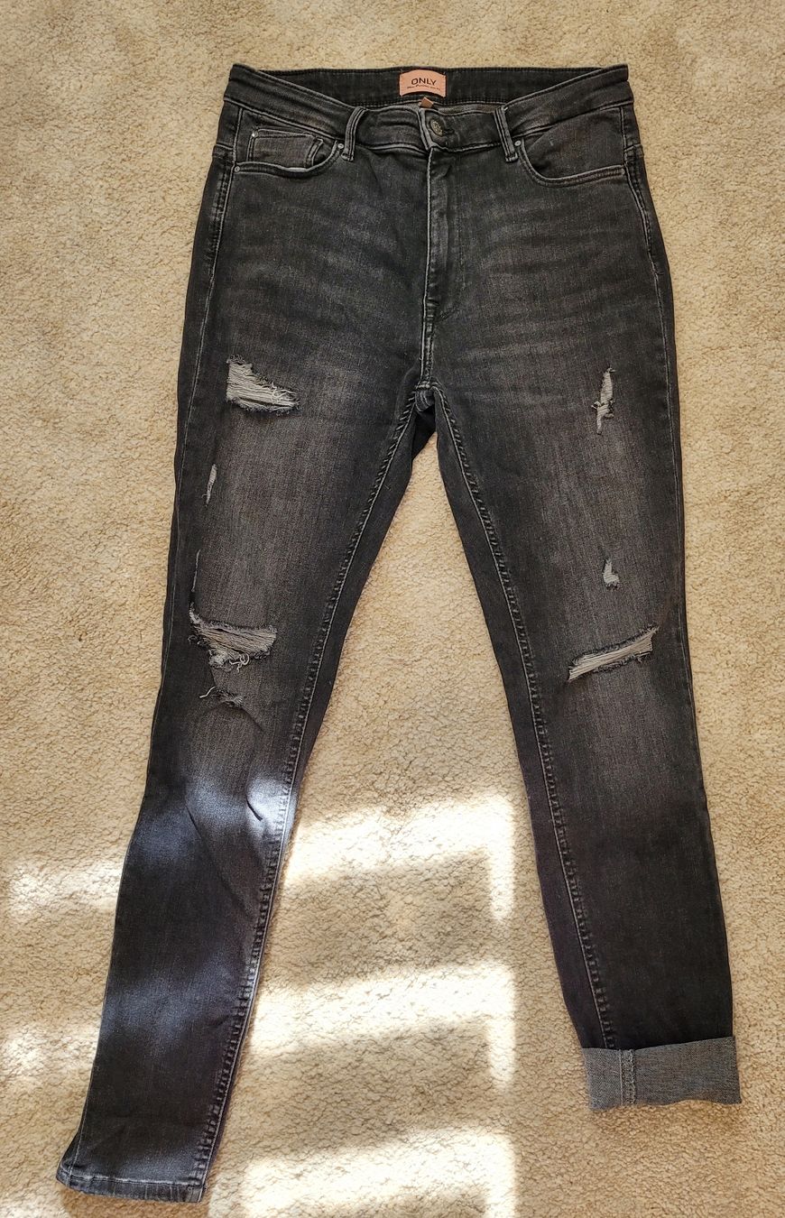 Only Jeans: ONLY Jeans Grau/schwarz Destroyed Look – Nuovo (secondo la descrizione) da Bennau venduto da Moonshine_68