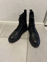 Second-Hand-Stiefel