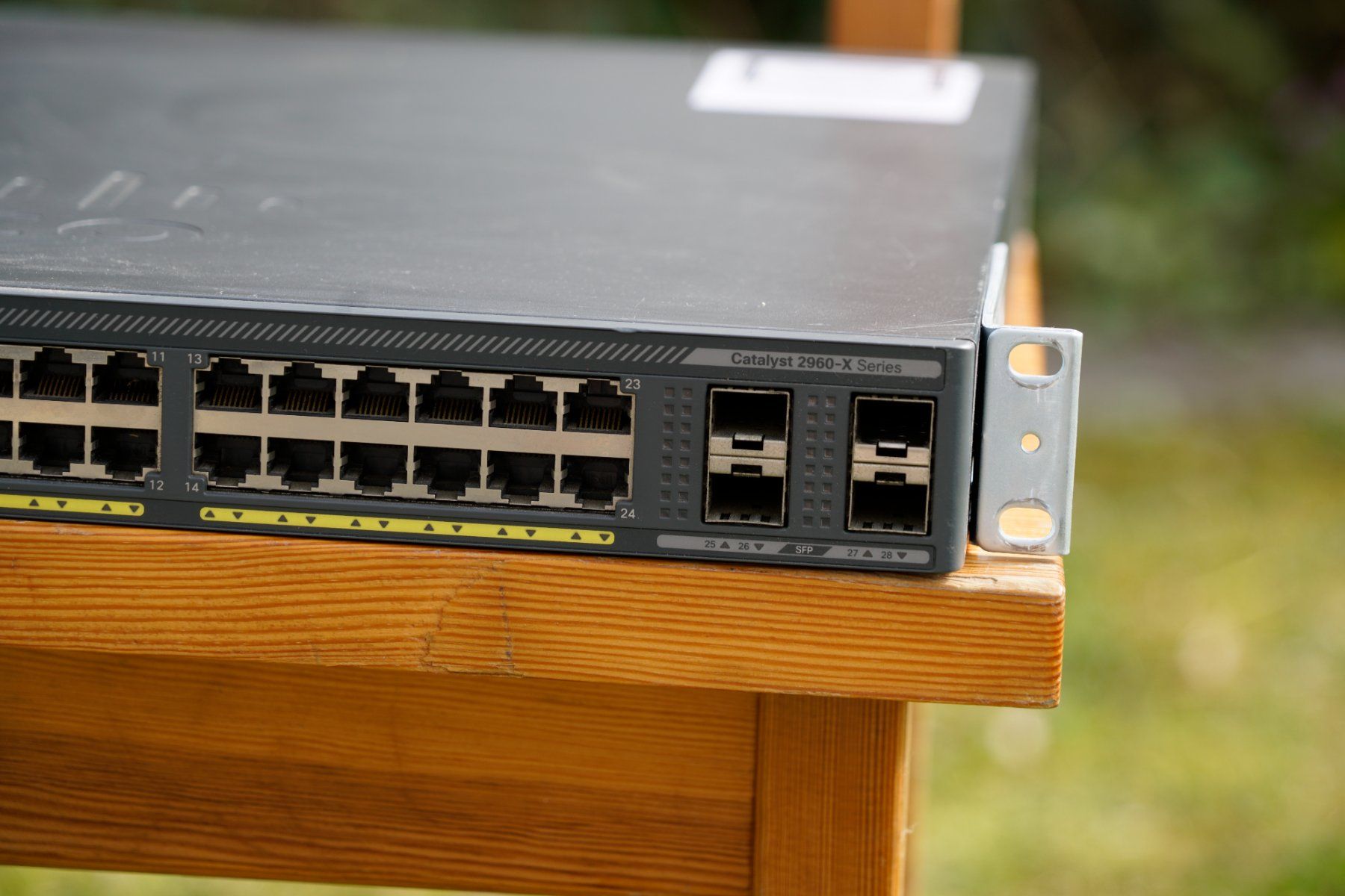 Cisco Hub & Switch: Cisco Catalyst 2960-X Series Switch - Gebraucht – Usato da Stein AG venduto da Laasery 2