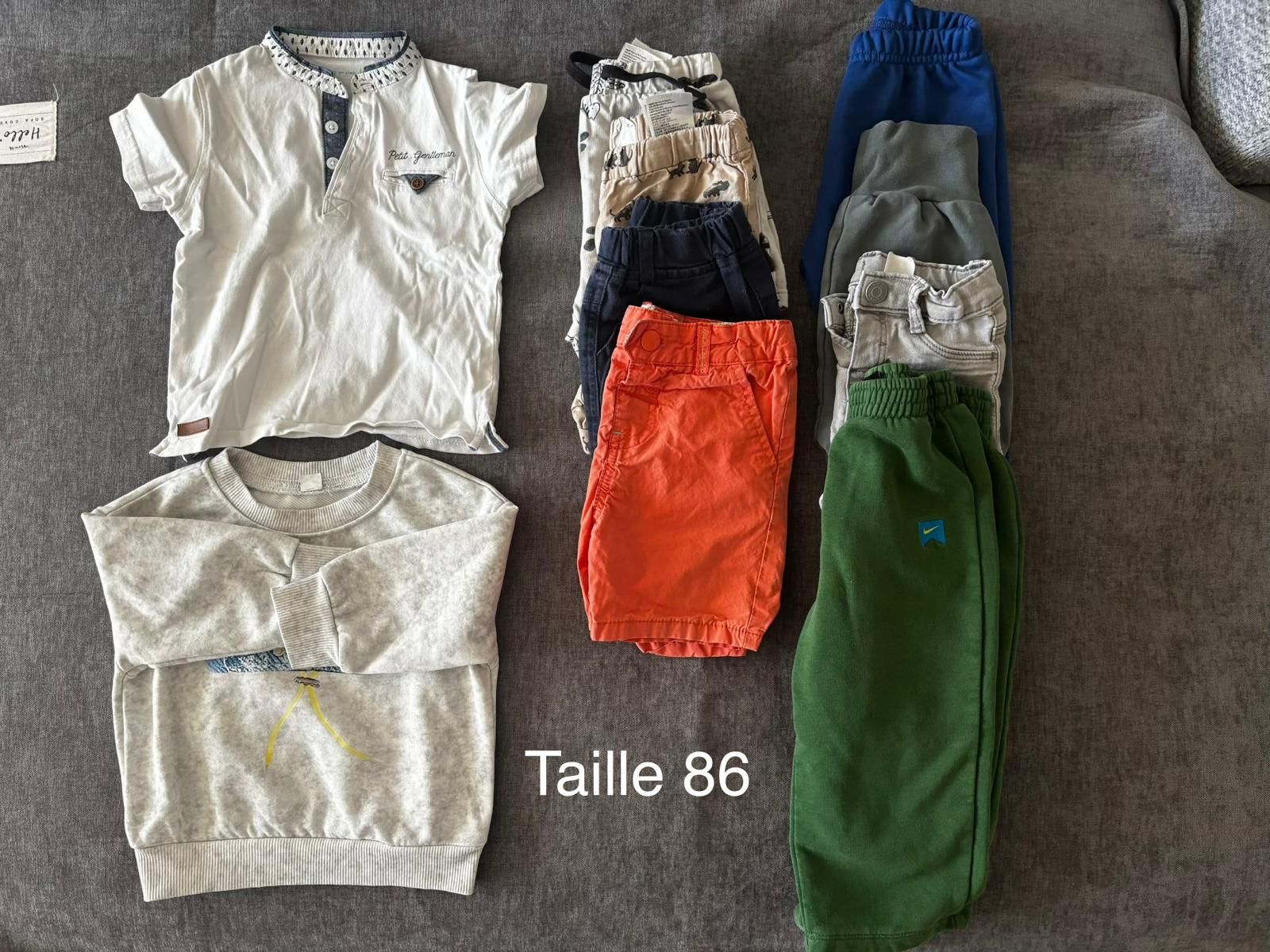 Lotti & Set di vestiti: Vêtements petit garçon 98 – Usato da Bulle venduto da samidjo 1