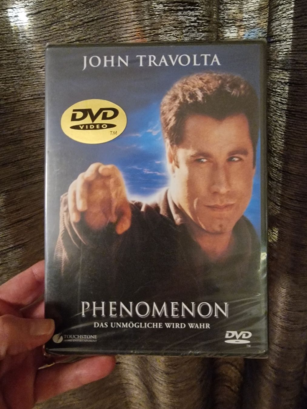 Tutti i DVDs: DVD John Travolta "Phenomenon" - DAS UNMOEGLICHE WIRD WAHR – Nuovo e nell'imballaggio originale da Langnau am Albis venduto da Spusili