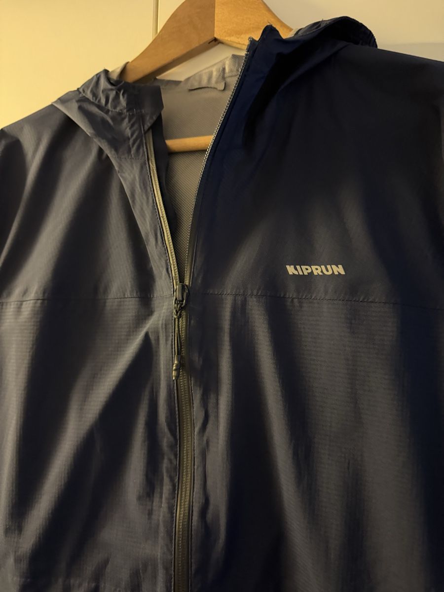 Decathlon Giacche: Kiprun wasserdichte Trail Running Jacke – Usato da Ennetbaden venduto da miboo 1