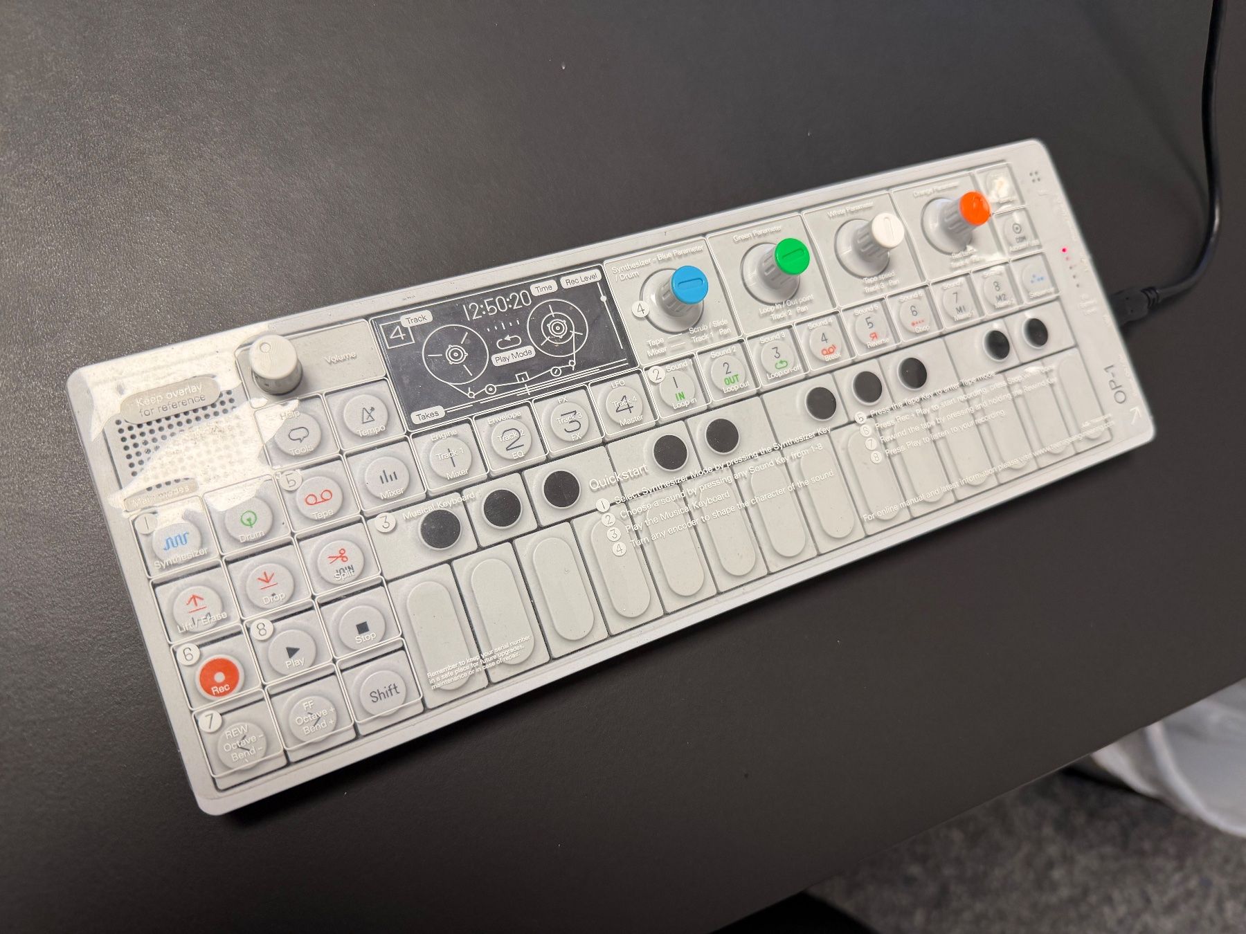 Teenage Engineering Musikinstrumente: Teenage Engineering OP-1 Synthesizer – Defekt aus Zwieselberg von Berto85 1